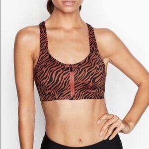 VSX Knockout Ultra Max Front Zip Sport Bra Size 34B